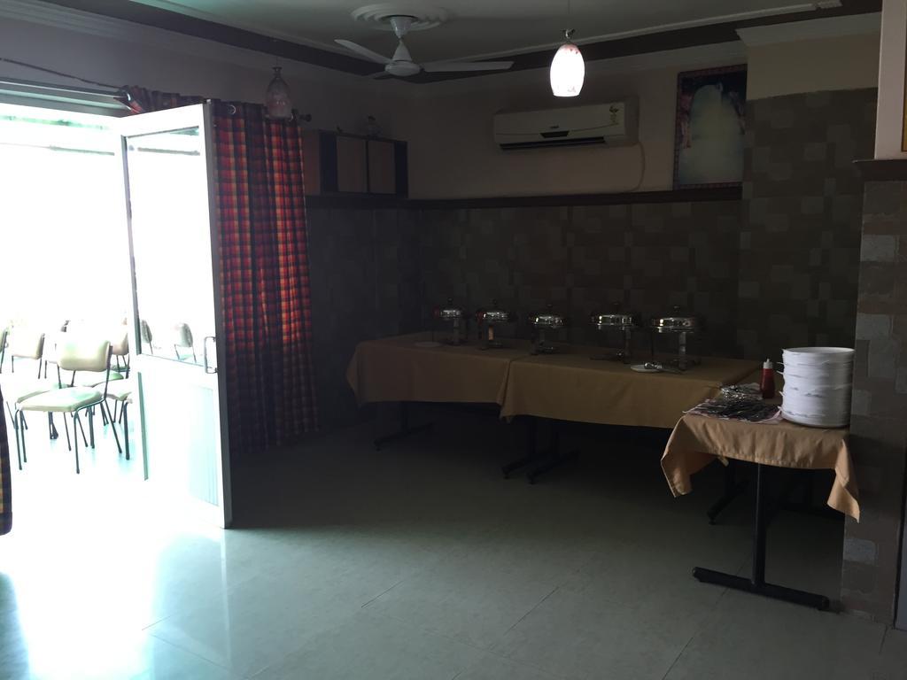 Hotel Swastik Jammu Eksteriør bilde